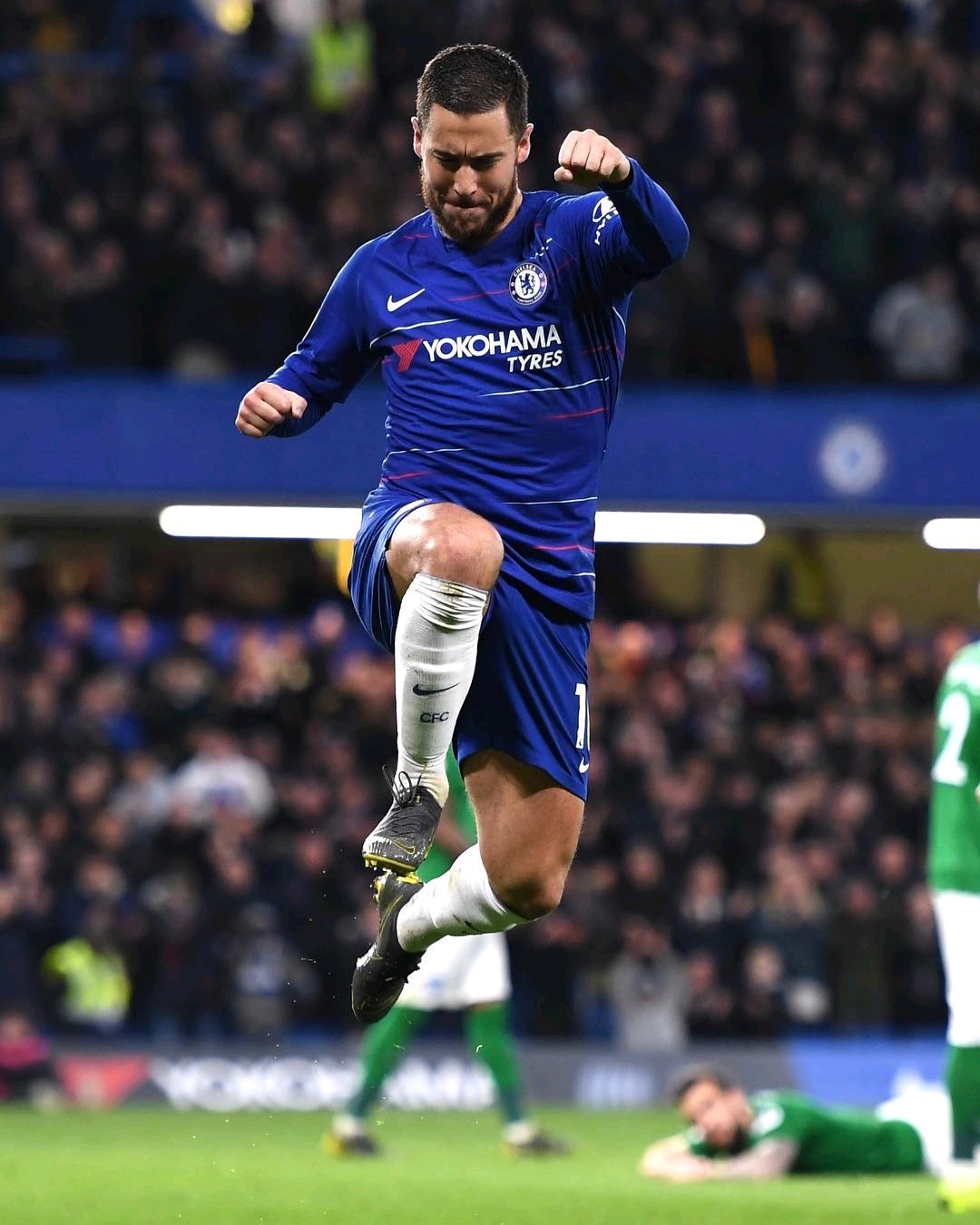 外线通过侧 外线通过侧