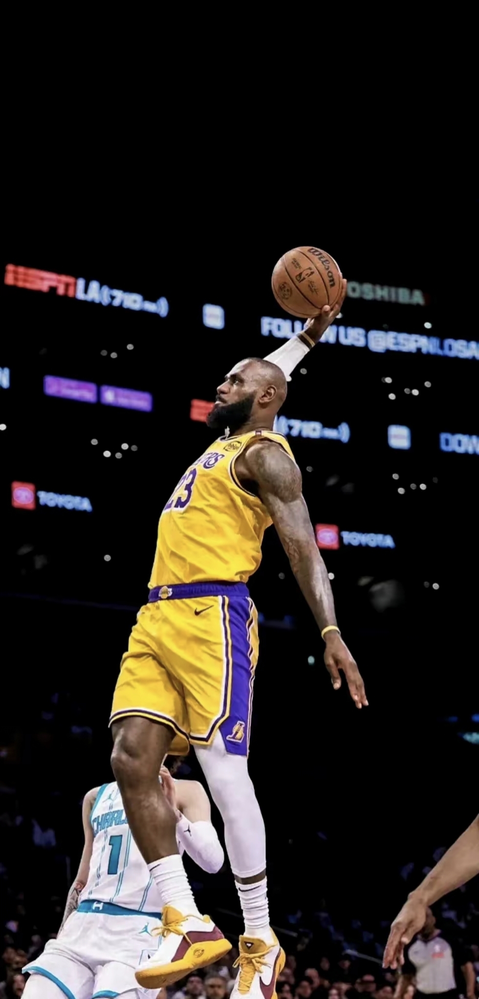 而非信息的 而非信息的