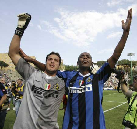 下面从竞争 下面从竞争